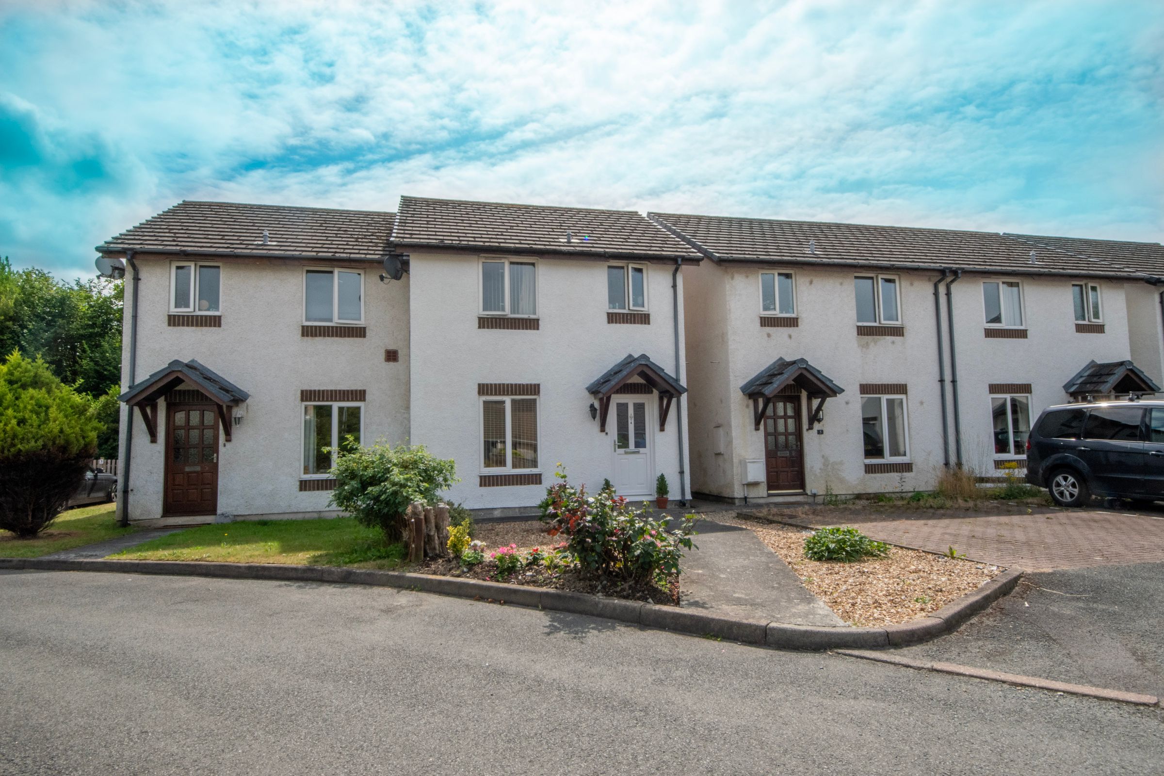 3 bed semidetached house for sale in Cwrt Yr Onnen, Llanbadarn Fawr, Aberystwyth, Ceredigion