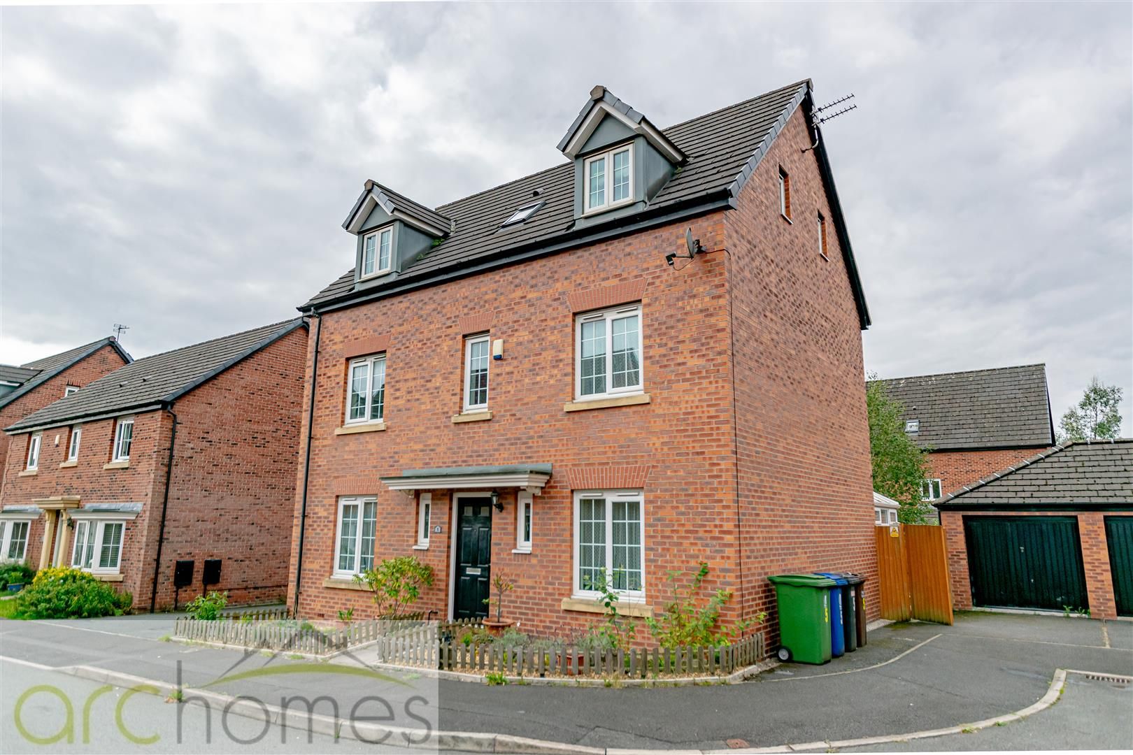 5 bed detached house for sale in North Croft, Atherton, Manchester M46
