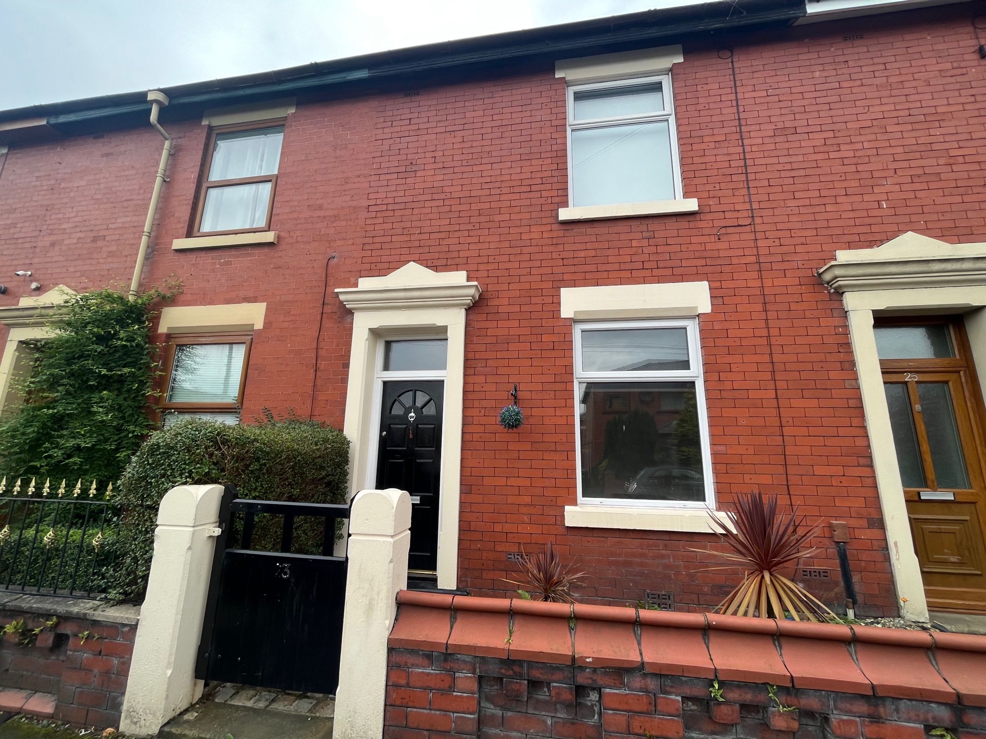 2 bed terraced house for sale in Cowling Lane, Leyland PR25 Zoopla