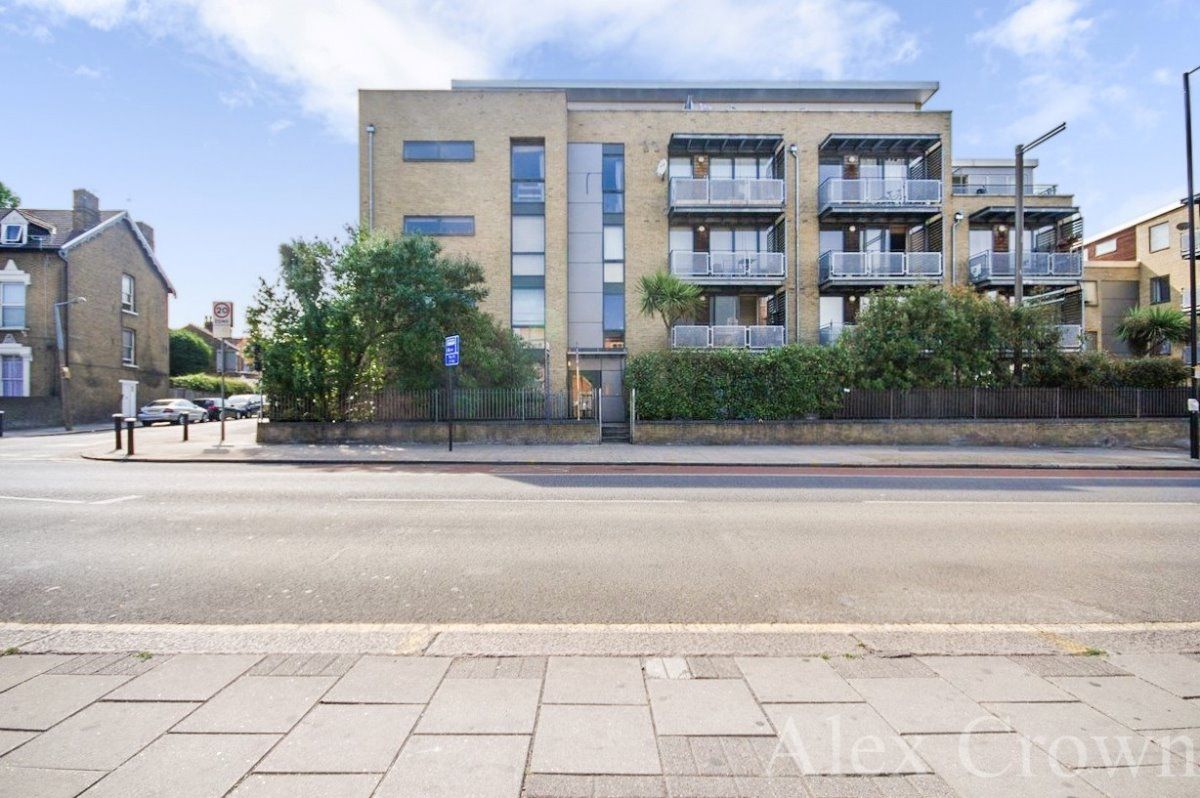 Space Apartments High Road Wood Grn N22  