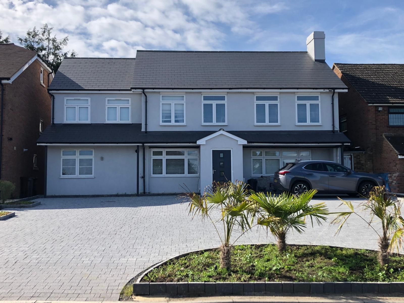 5 bed detached house for sale in Lower Rainham Road, Rainham