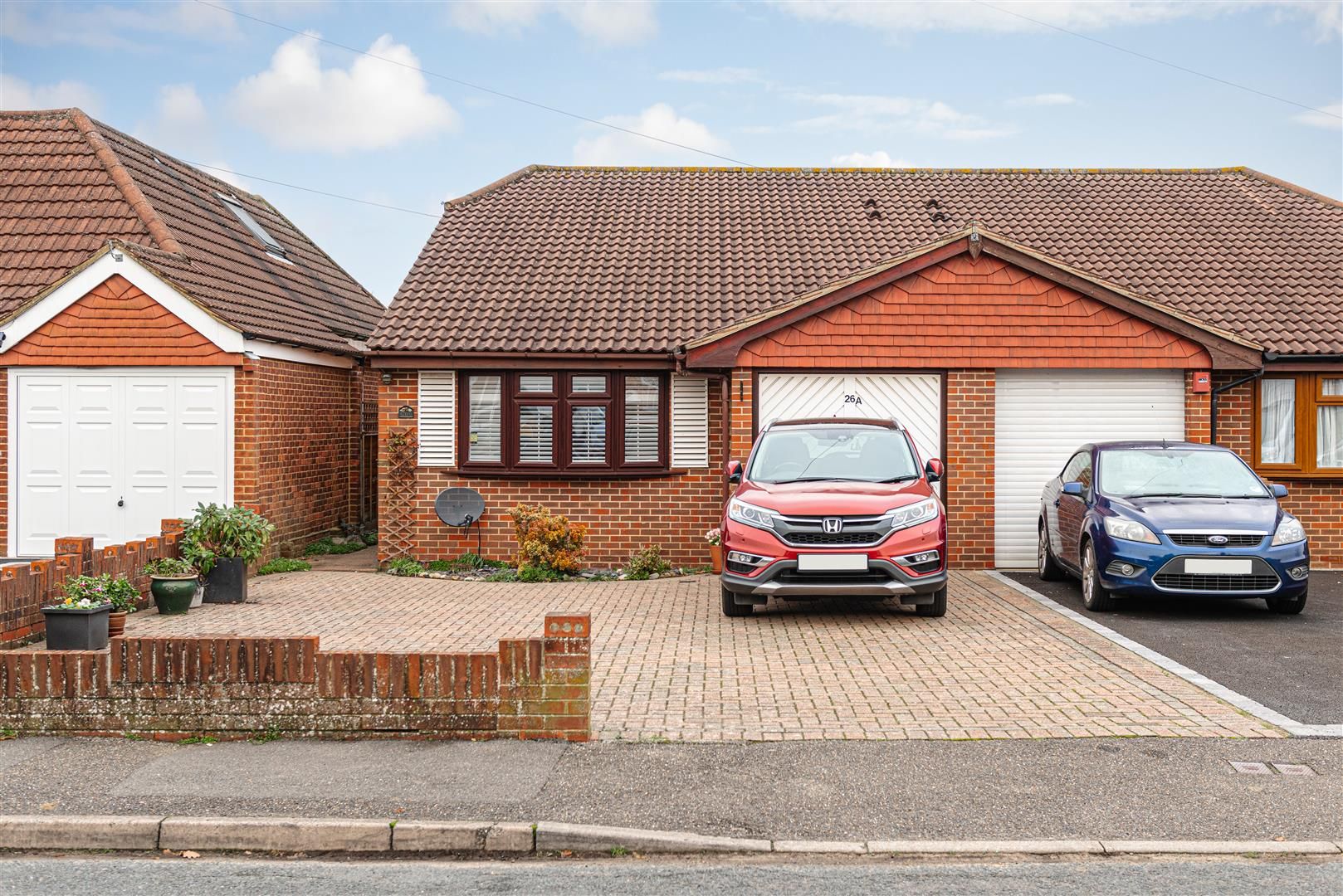 2 bed property for sale in Tollgate Avenue, Redhill RH1 Zoopla