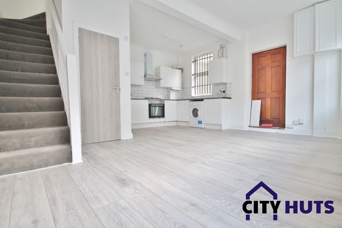 3 bed terraced house to rent in Wightman Road, London N8 Zoopla