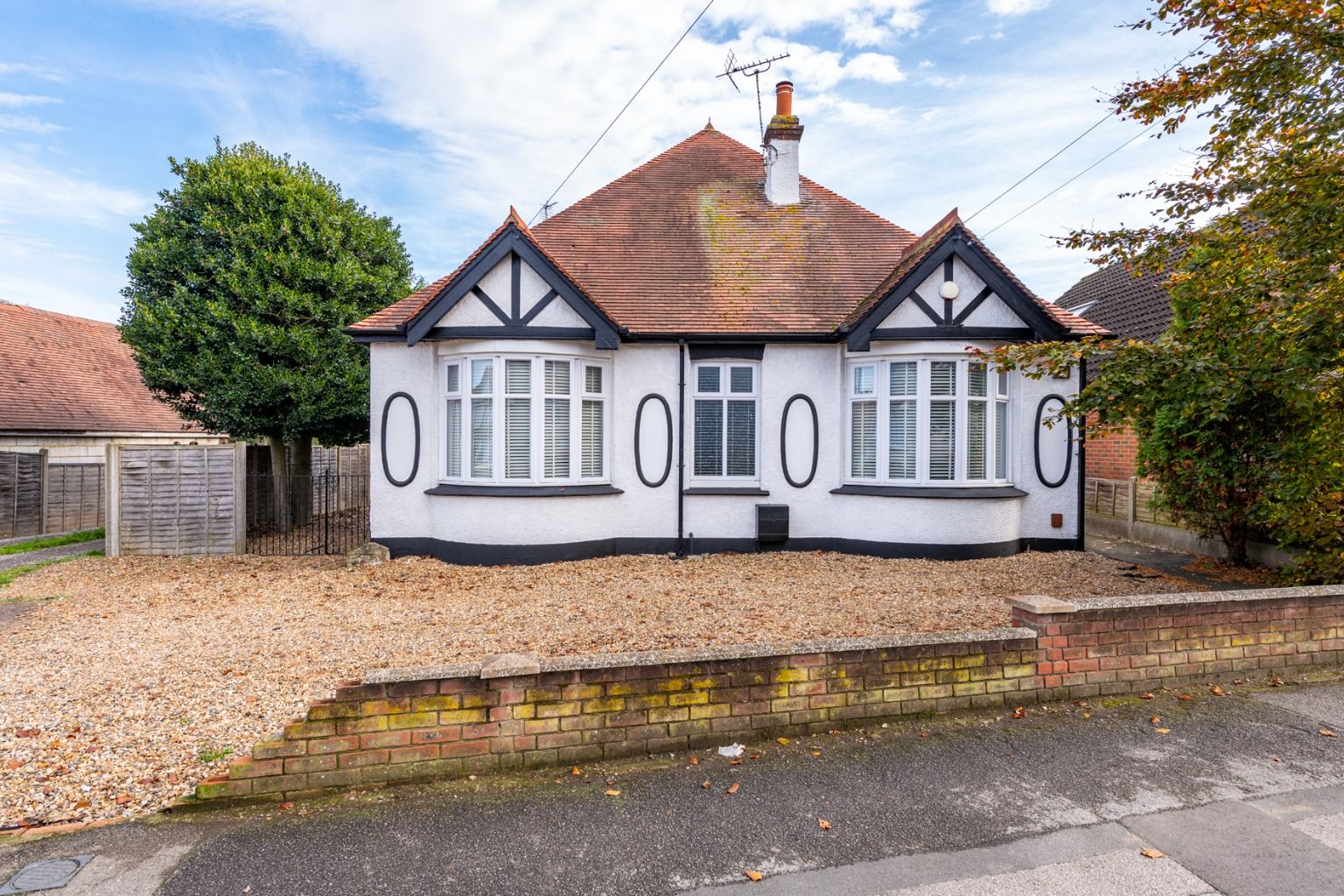 5 bed property for sale in Twydall Lane, Gillingham ME8 Zoopla