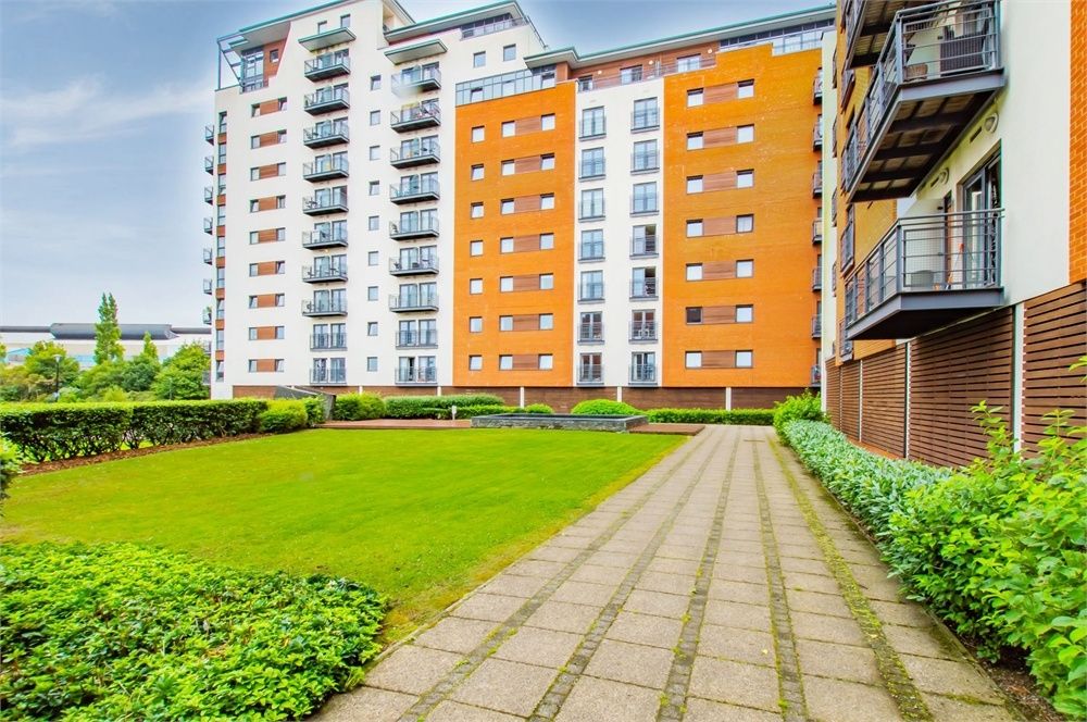 Galleon Way, Cardiff, South Glamorgan CF10  