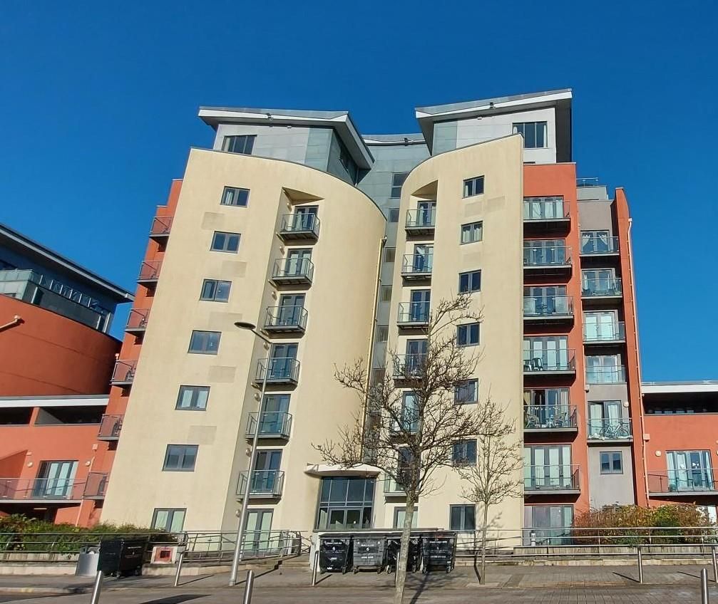 2 bed flat for sale in South Quay, Kings Road Marina, Swansea SA1 Zoopla