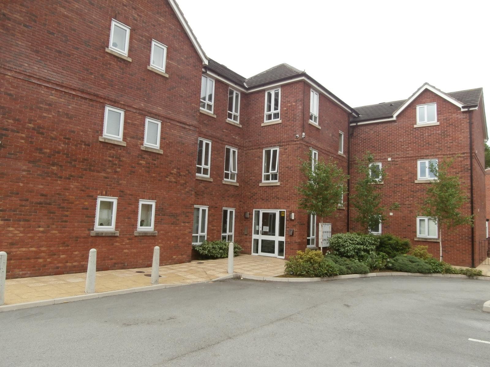 2 bed flat for sale in Heatley Gardens, Bolton Road, Westhoughton
