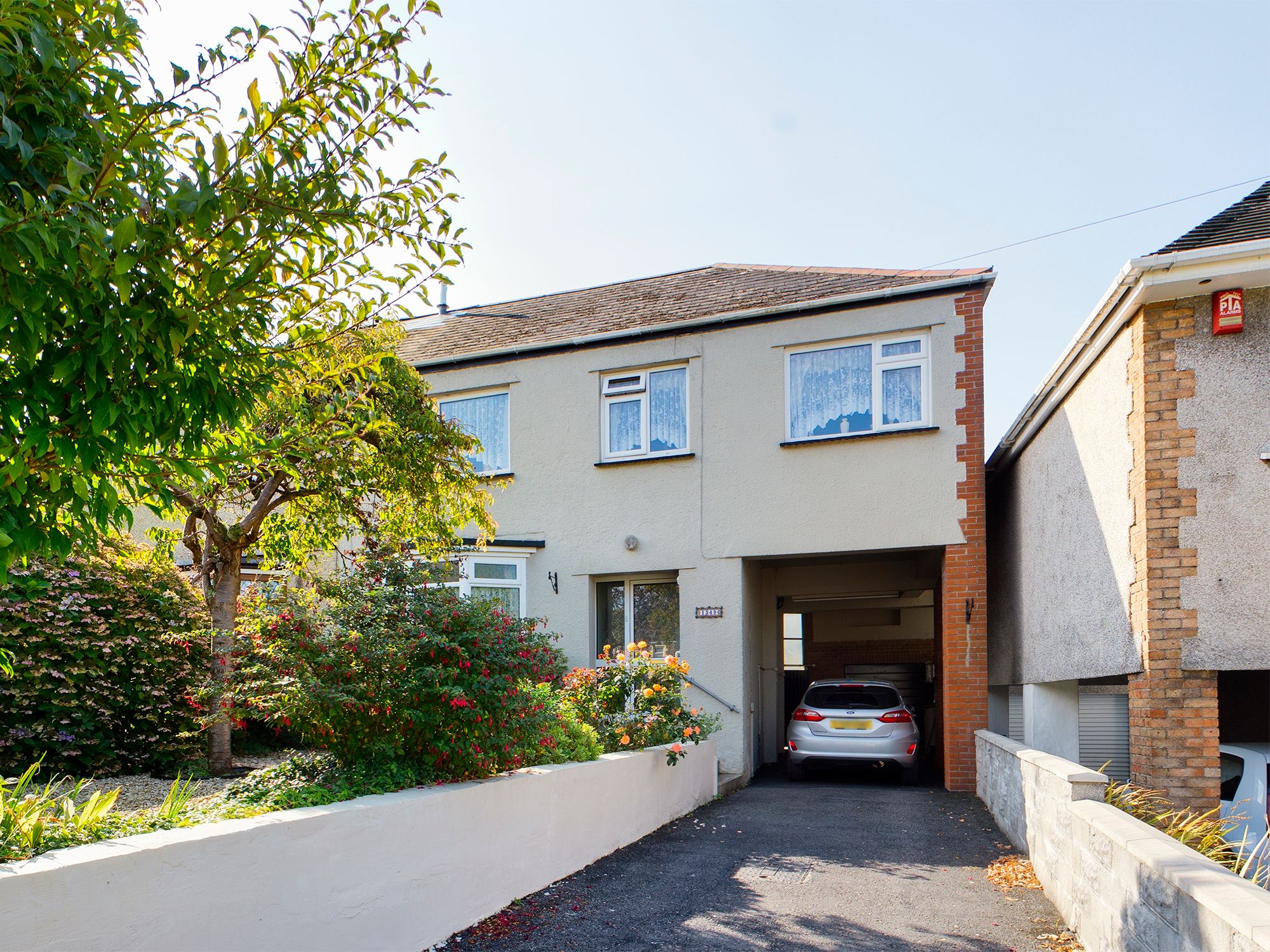 3 bed semidetached house for sale in Carmarthen Road, Fforestfach