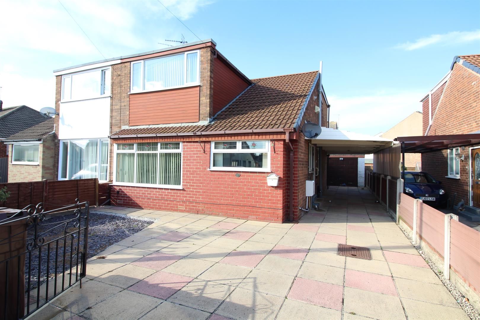 4 bed semidetached house for sale in Wolsey Croft, Sherburn In Elmet