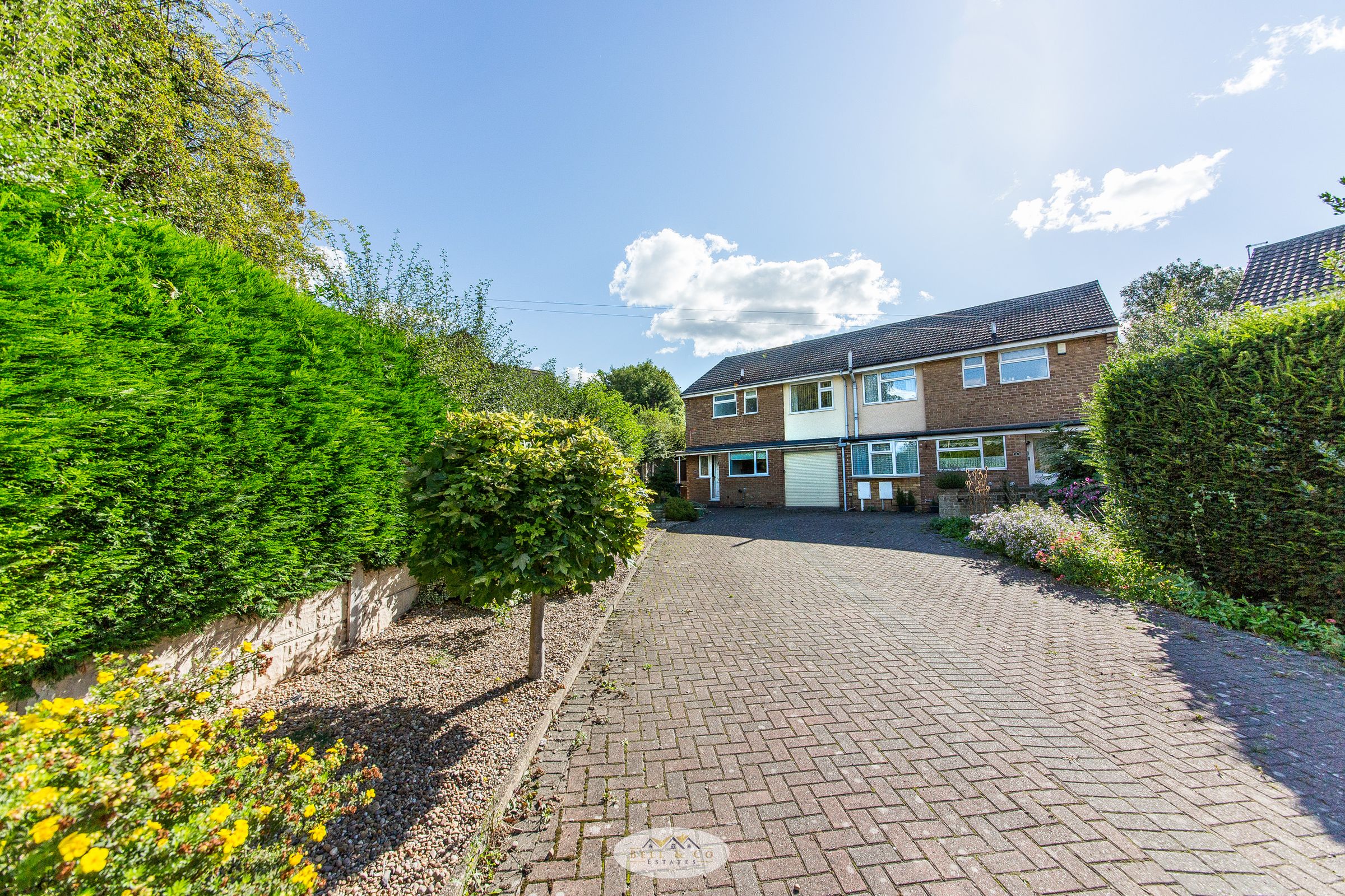 3 bed semidetached house for sale in High Street, Killamarsh