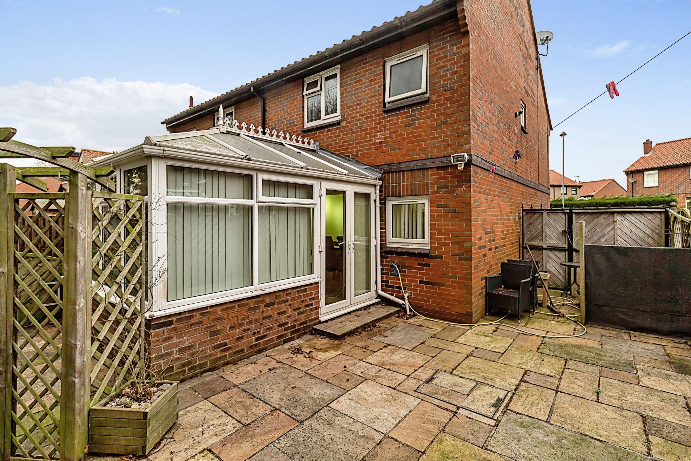 3 bed semidetached house for sale in Primrose Hill Green, Swillington