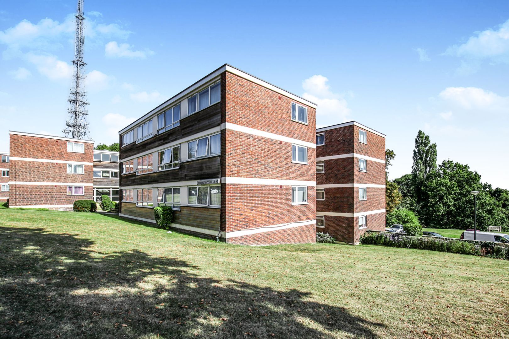 South Norwood Hill, Upper Norwood / Crystal Palace SE25