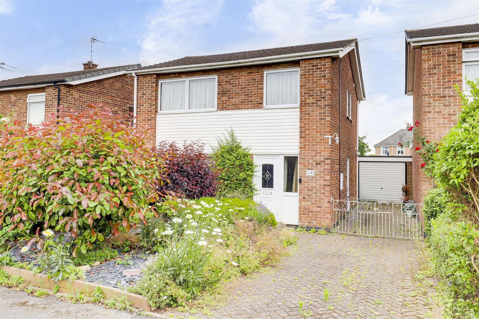 3 bed detached house for sale in Kenia Close, Carlton, Nottinghamshire NG4 Zoopla