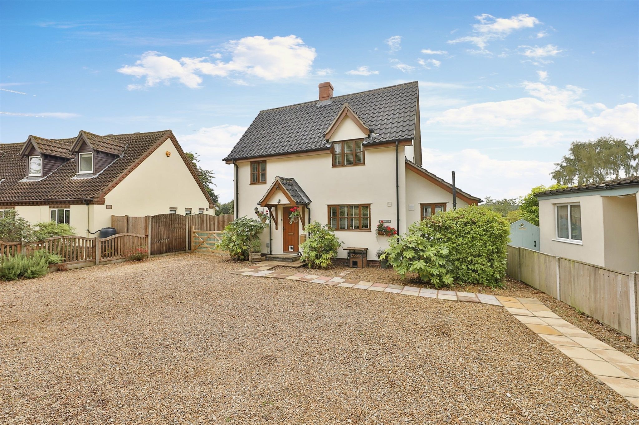 2 bed detached house for sale in Tottington Road, Thompson, Thetford