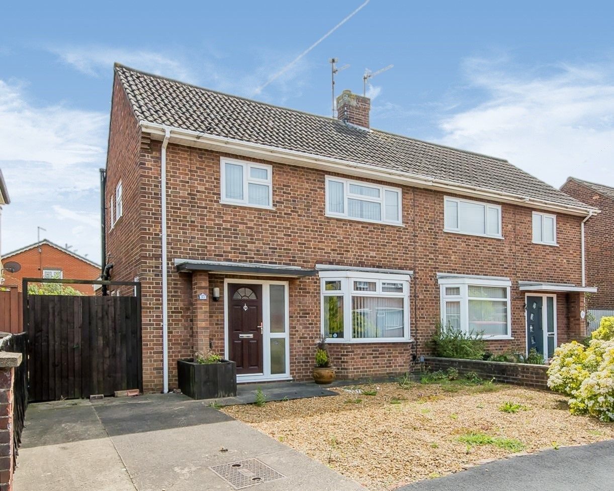 3 bed semidetached house for sale in Francis Gardens, Peterborough PE1 Zoopla