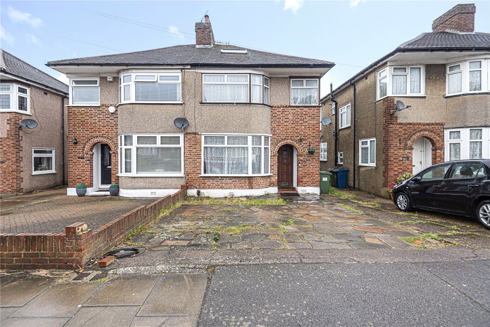 3 bed semidetached house for sale in The Heights, Northolt, Middlesex