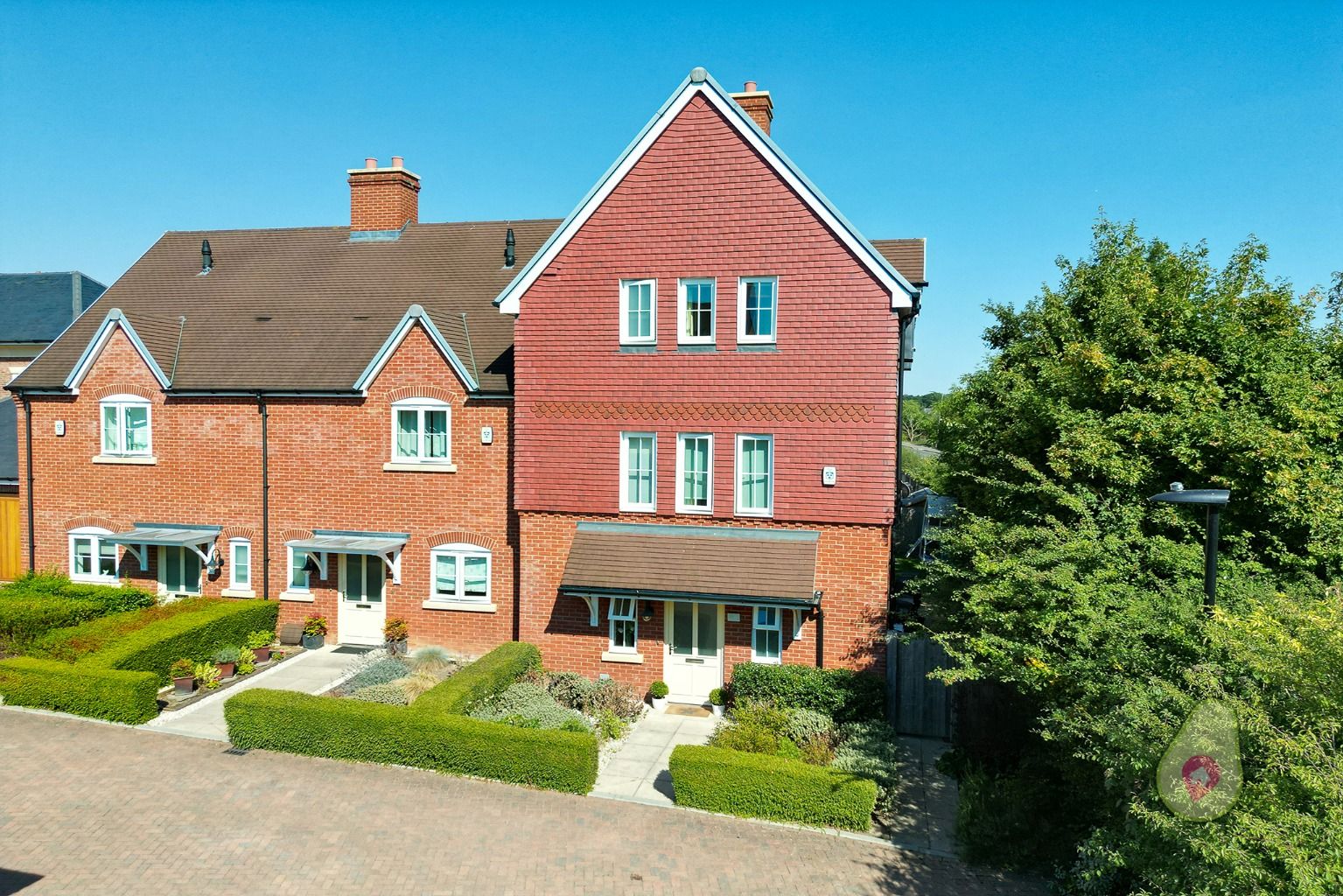 4 bed semidetached house for sale in Sorrel Drive, Warfield, Berkshire