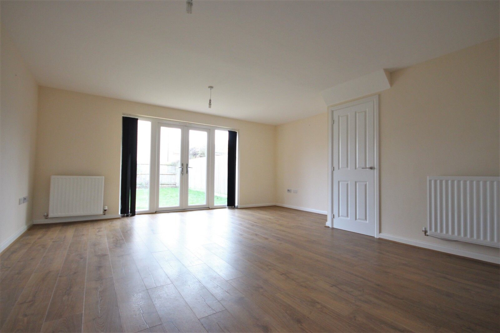 3 bed semidetached house for sale in Whittington Crescent, Wantage