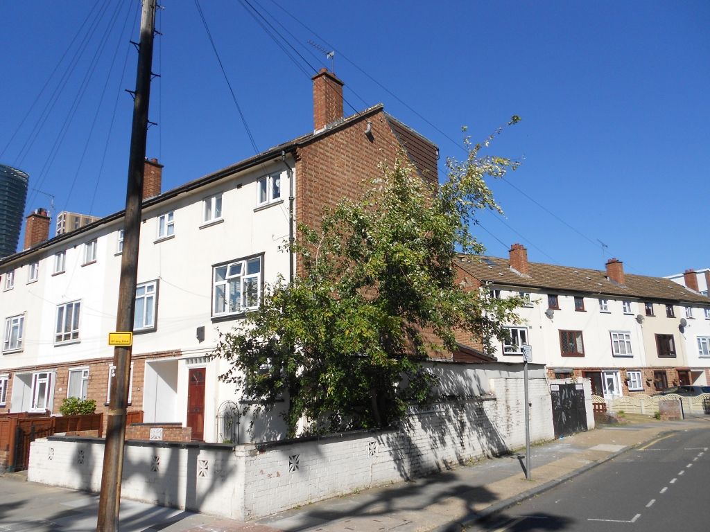 Glengall Grove, London, London E14  