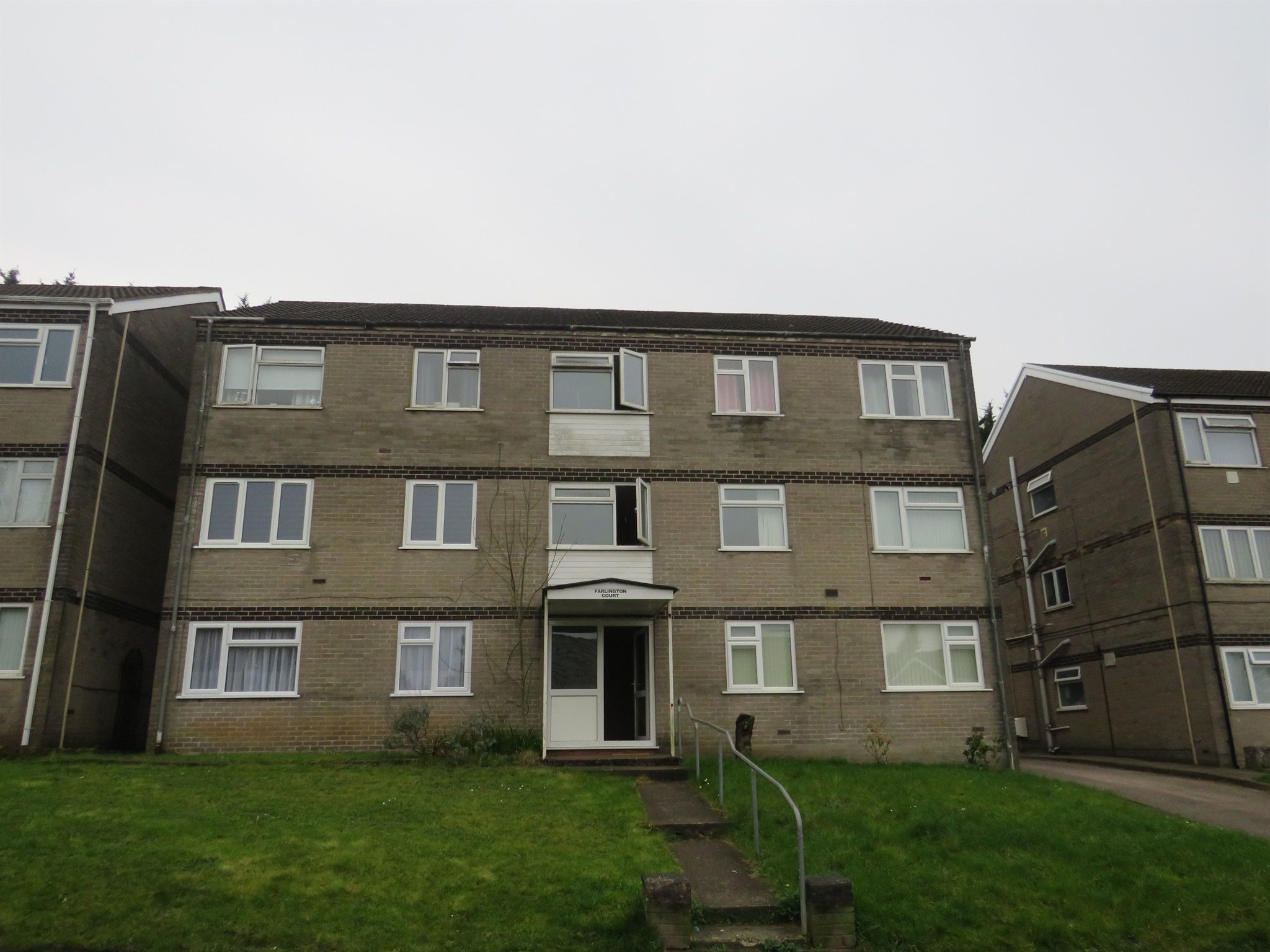 2 bed flat for sale in Cranleigh Rise, Rumney, Cardiff CF3 Zoopla