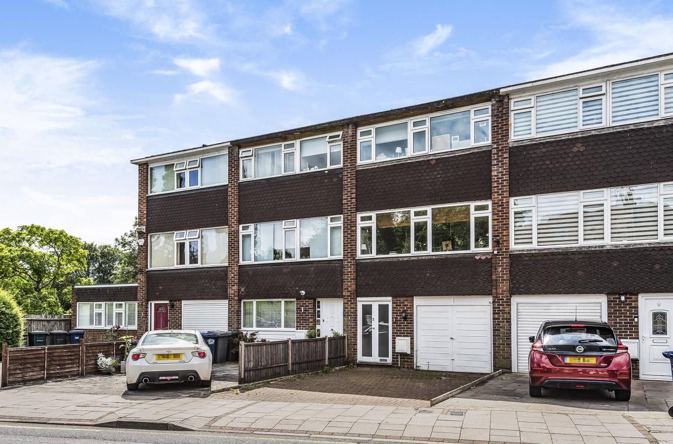 5 bed terraced house for sale in Mays Lane, EN5 Zoopla