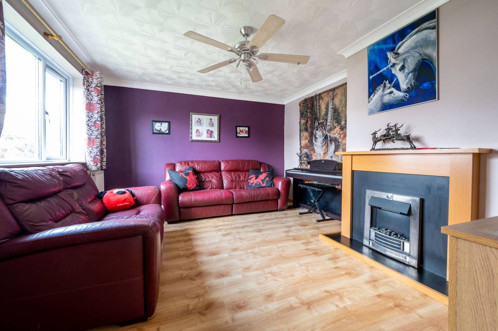 Finches Rise, Guildford, Guildford GU1  