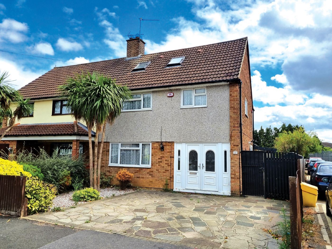 4 bed semidetached house for sale in Diban Avenue, Elm Park