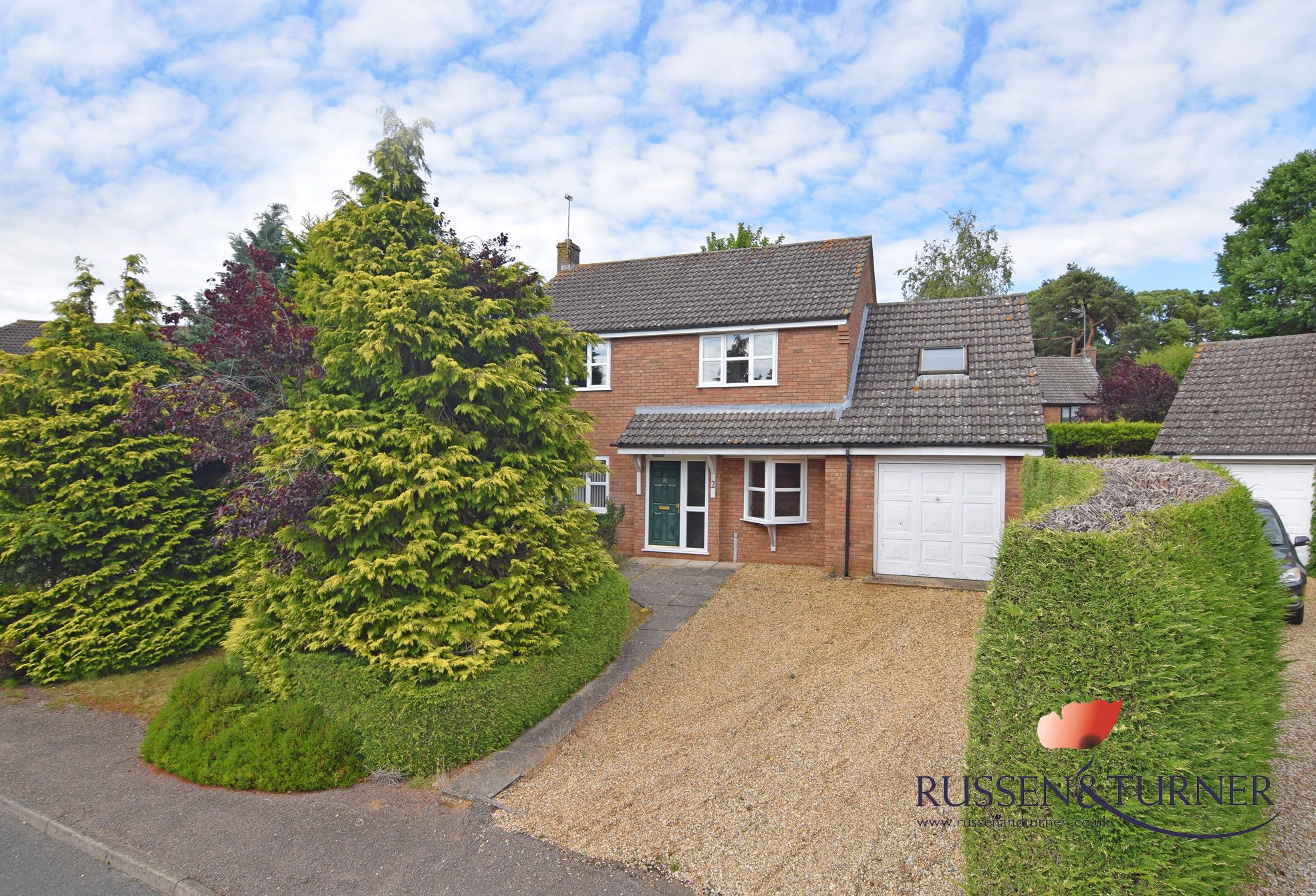 4 bed detached house for sale in Malvern Close, South Wootton, King's