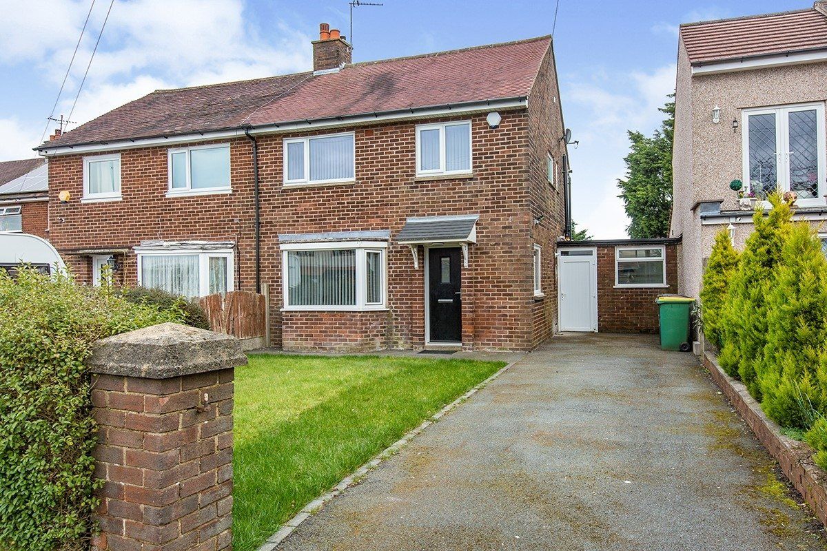 3 bed semidetached house for sale in Thorntrees Avenue, Lea, Preston