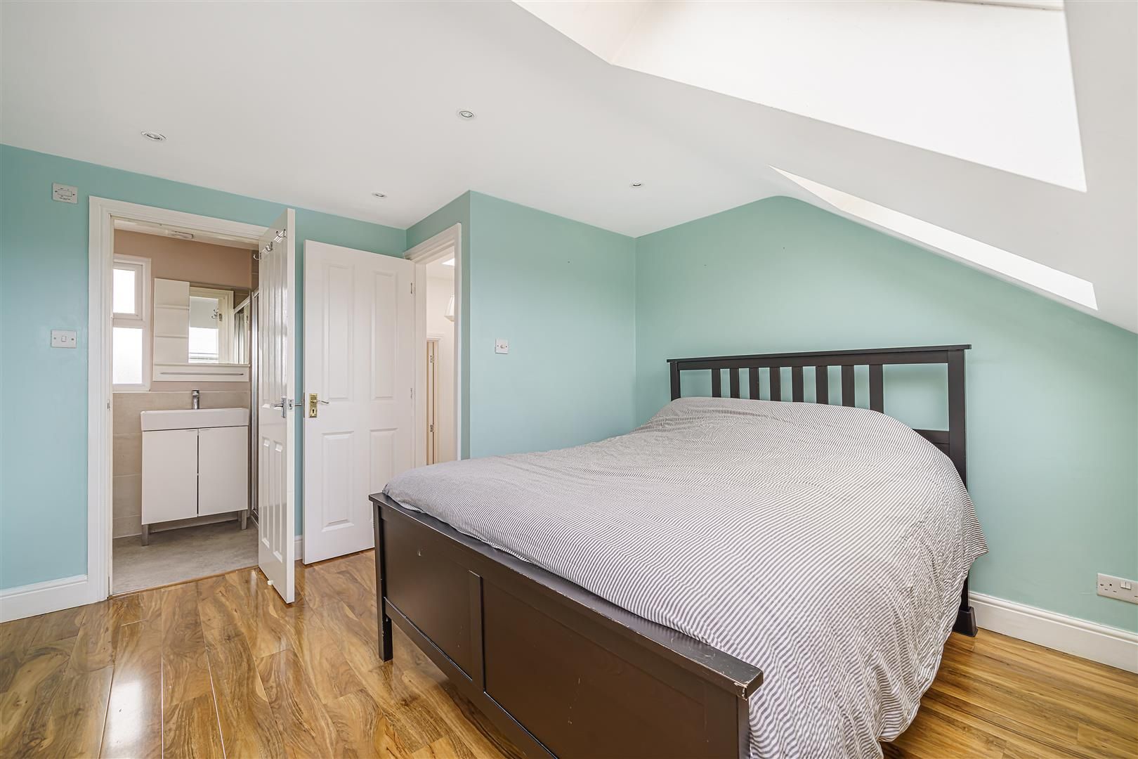 4 bed terraced house for sale in Southlands Road, Bromley BR2 Zoopla