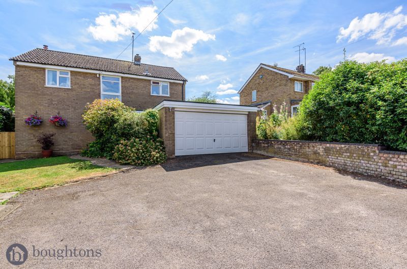 4 bed detached house for sale in Shortlands Close, Helmdon, Brackley