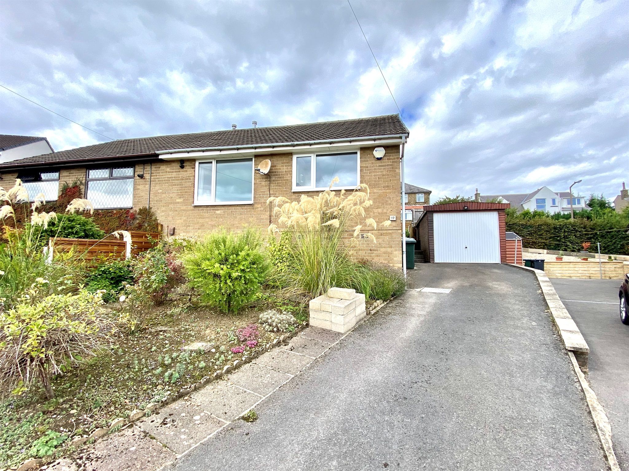 2 bed semidetached house for sale in Oak Bank Lane, Oakworth, Keighley