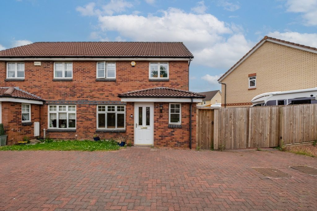 3 bed semidetached house for sale in Culloden Avenue, Bellshill, North