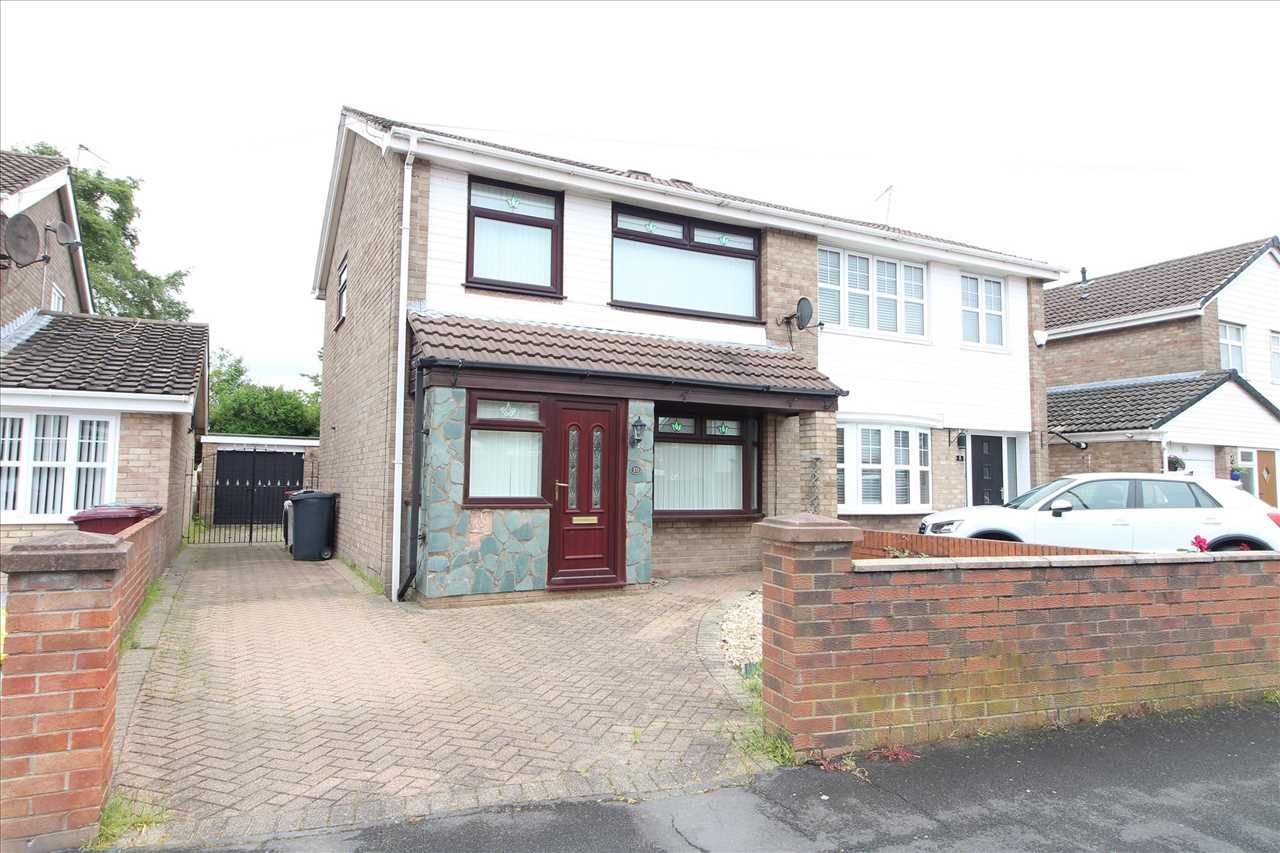3 bed semidetached house for sale in Saxon Way, Kirkby, Liverpool L33
