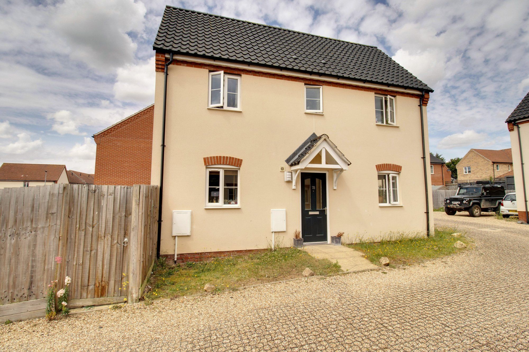 2 bed semidetached house for sale in Long Meadow Drive, Roydon, Diss