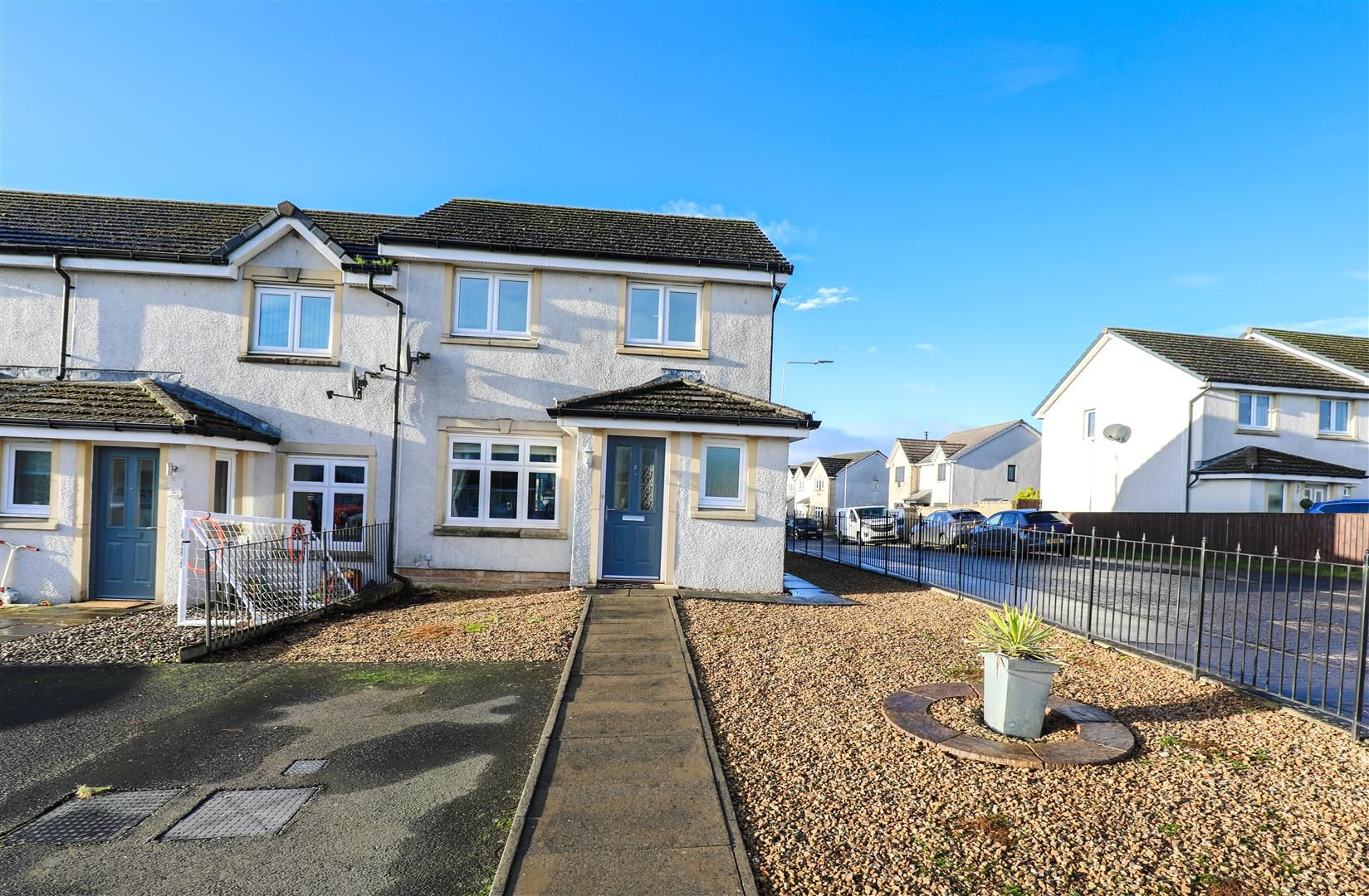 3 bed end terrace house for sale in Lochty Drive, Kinglassie, Lochgelly
