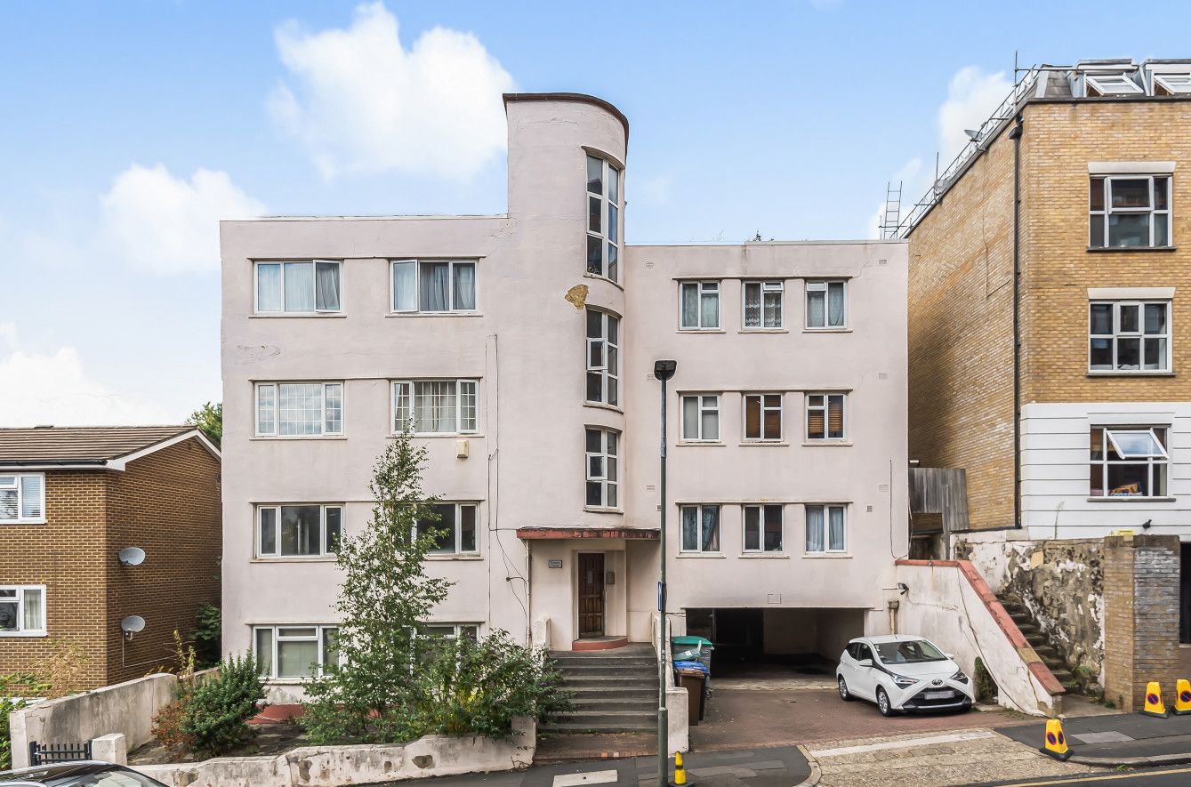 2 bed flat for sale in Ringers Road, Bromley BR1 Zoopla