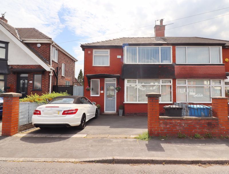 3 bed semidetached house for sale in East Lancashire Road, Swinton
