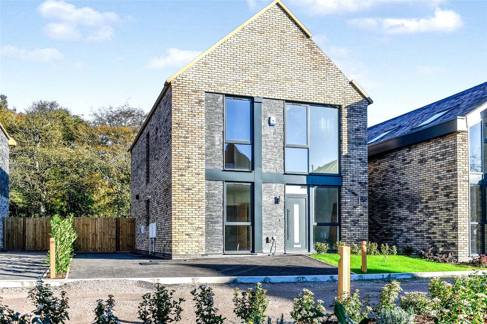 New home, 4 bed detached house for sale in Damfield Meadows, Damfield