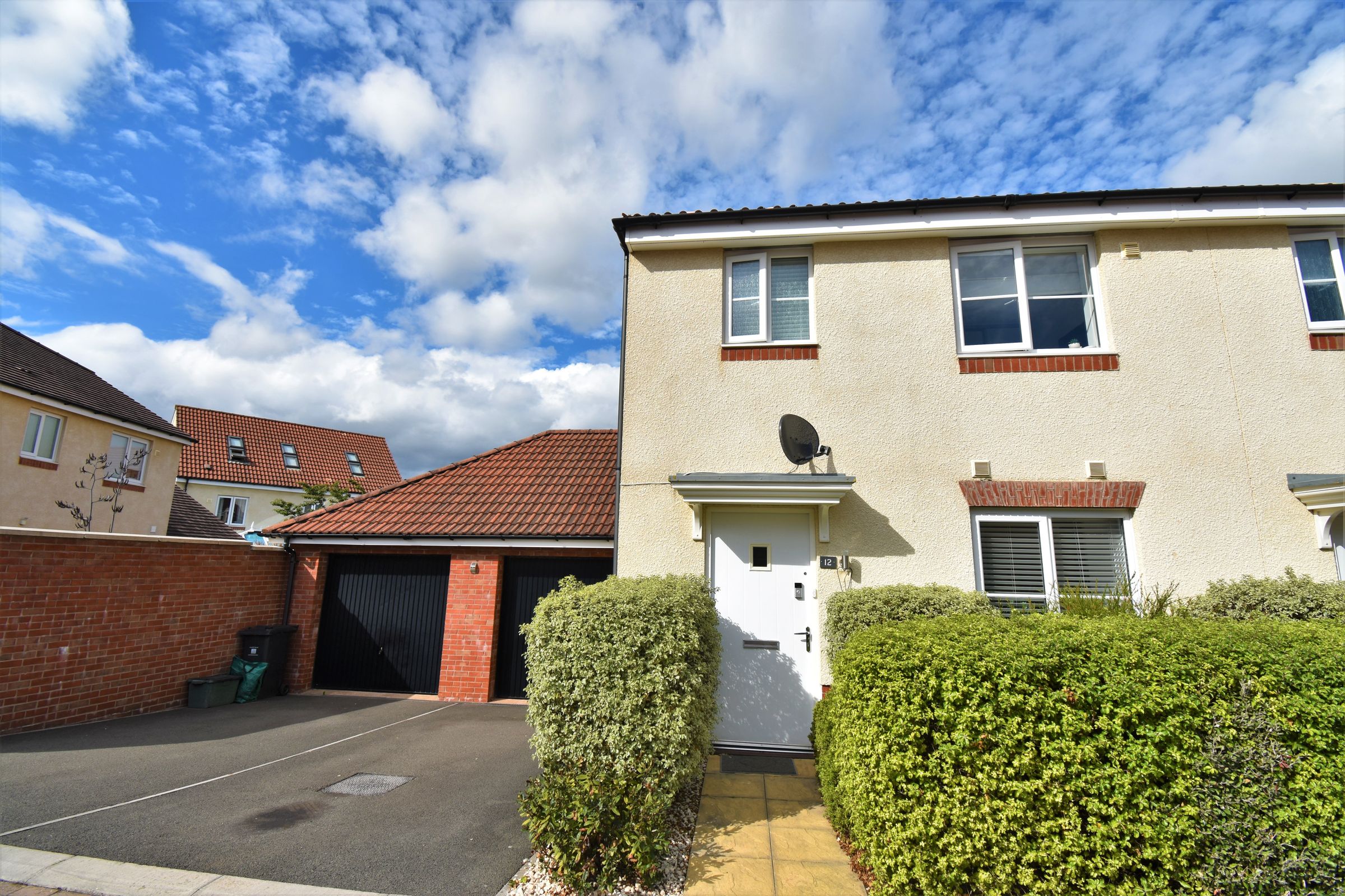 3 bed semidetached house for sale in Wheat Field Lane, Cranbrook