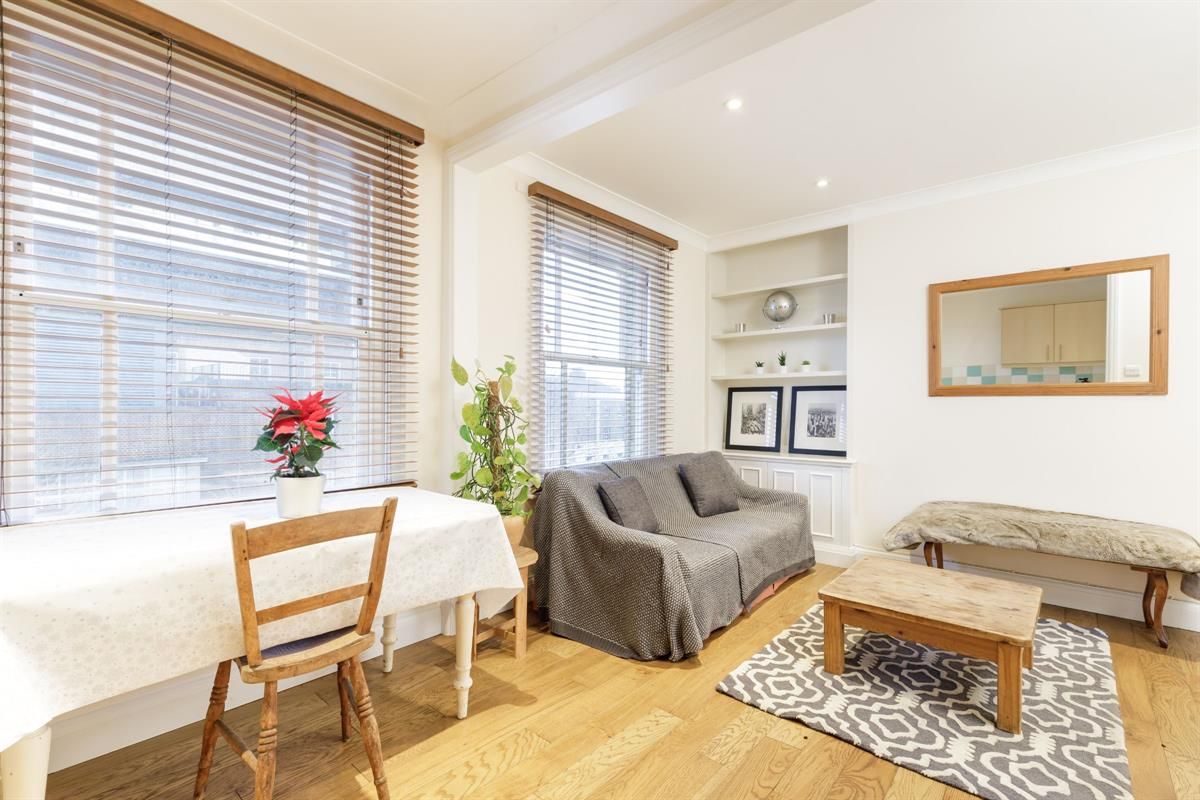 1 bed flat for sale in St. John's Hill, Clapham Junction SW11 Zoopla