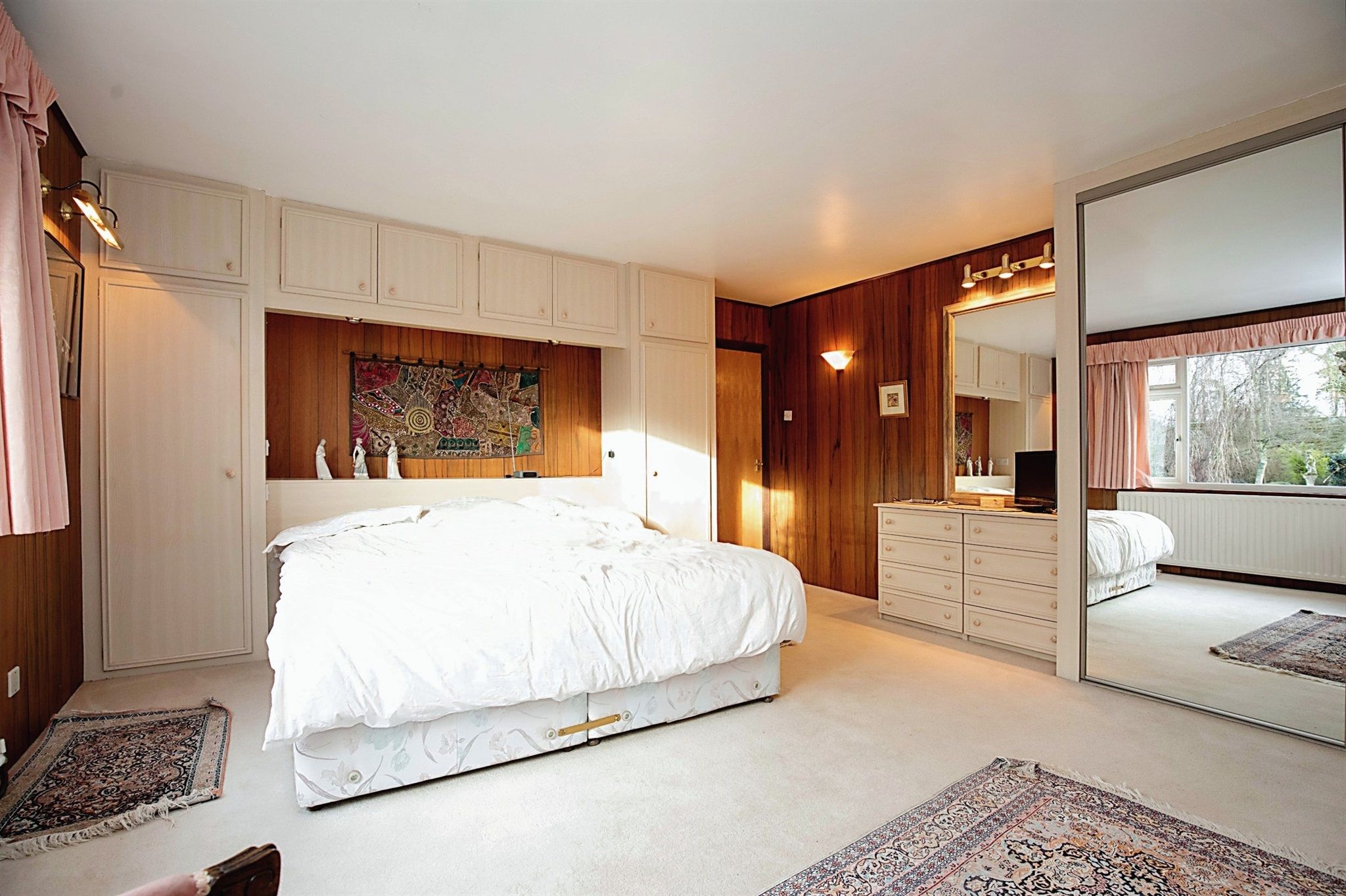 5 bed detached bungalow for sale in Ladbroke, Southam, Warwickshire