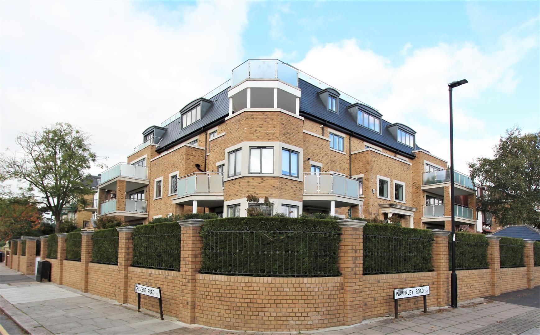2 bed flat for sale in Elysium Court, Waverley Road, Enfield EN2 Zoopla