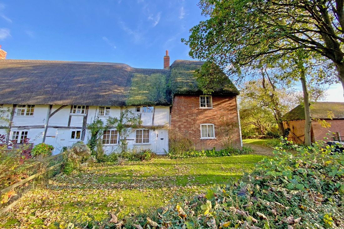 4 bed semidetached house for sale in Aston Street, Aston Tirrold