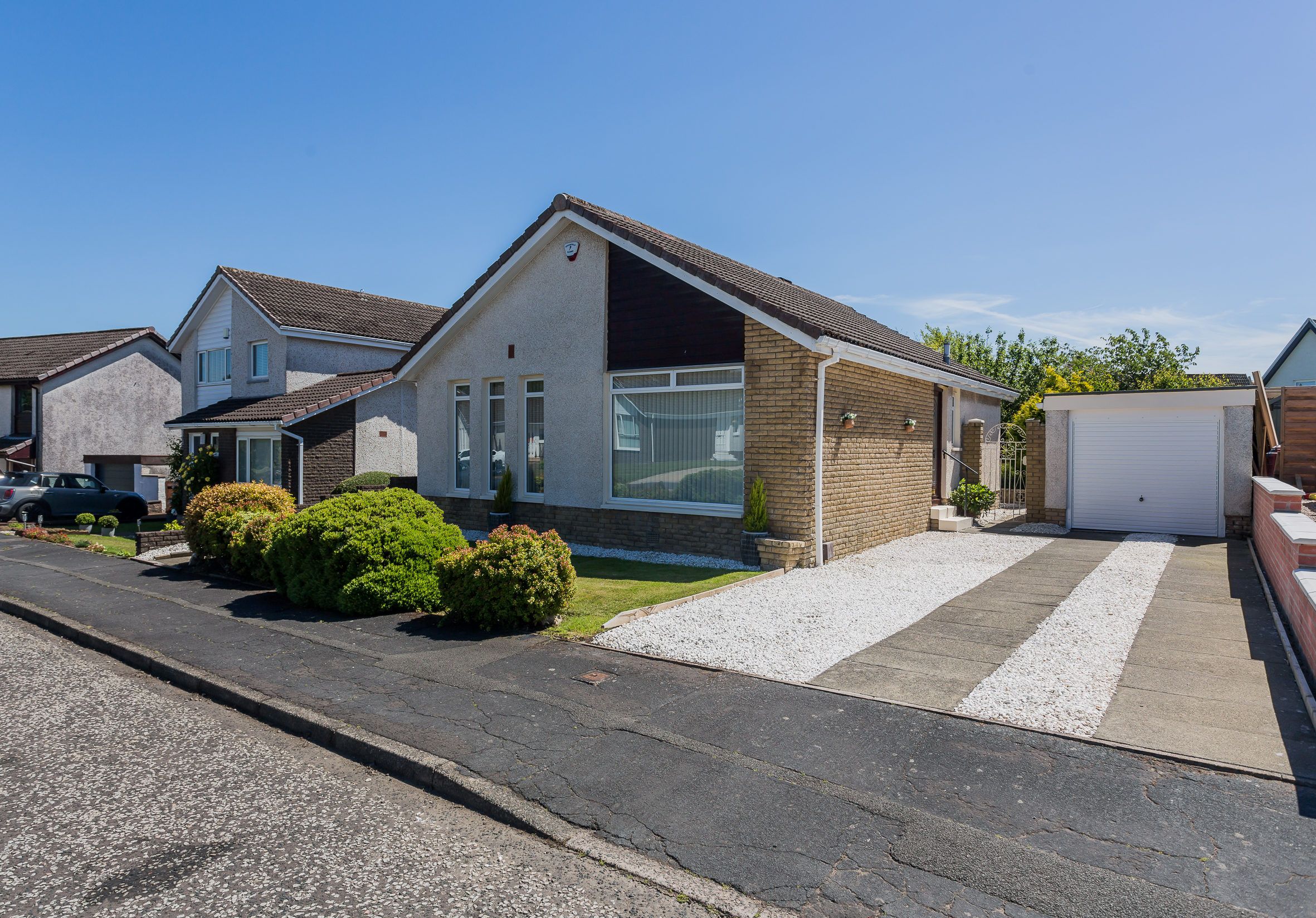 2 bed detached house for sale in 25 Alwyn Avenue, Houston PA6 Zoopla