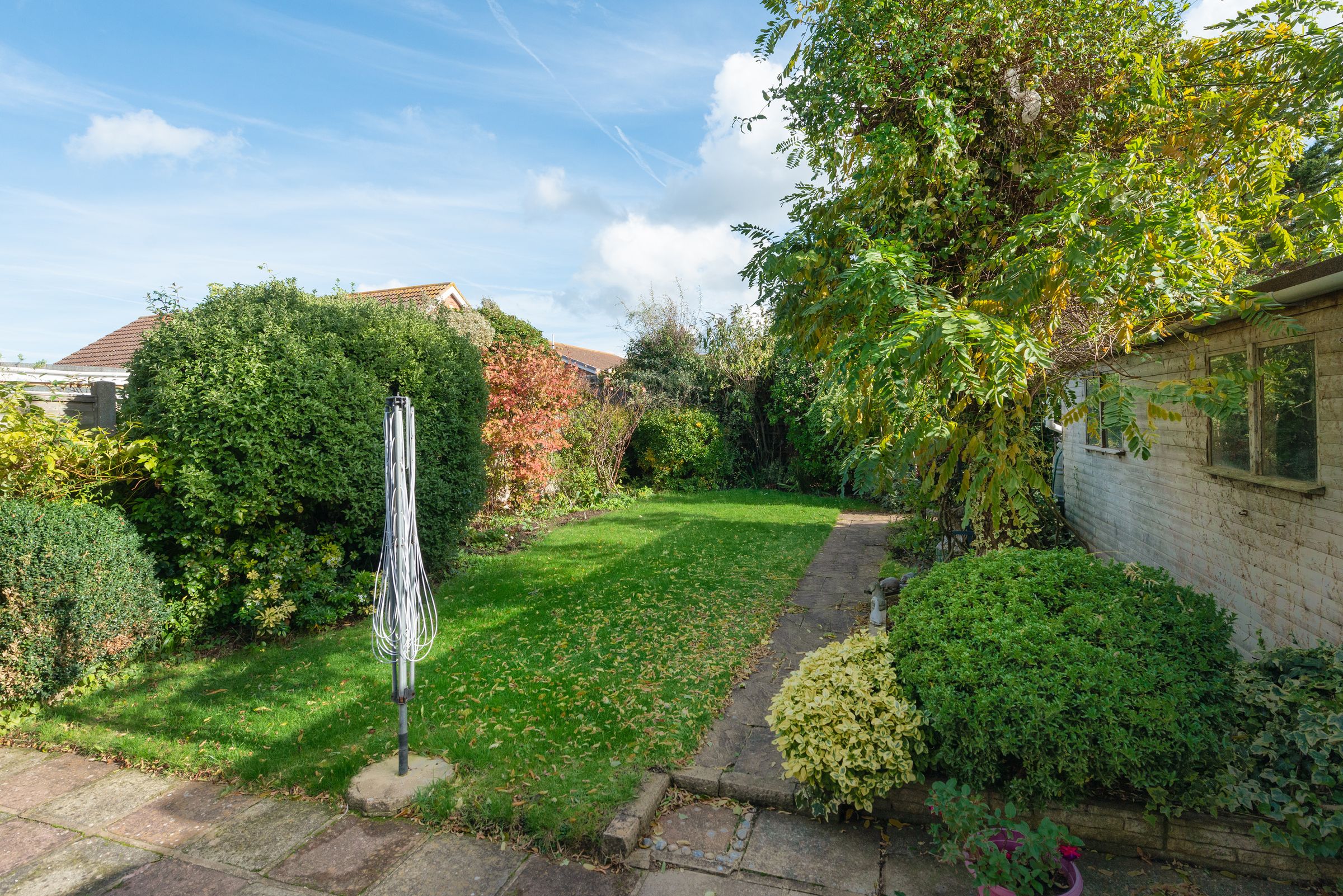 3 bed semidetached bungalow for sale in Faversham Road, Seasalter