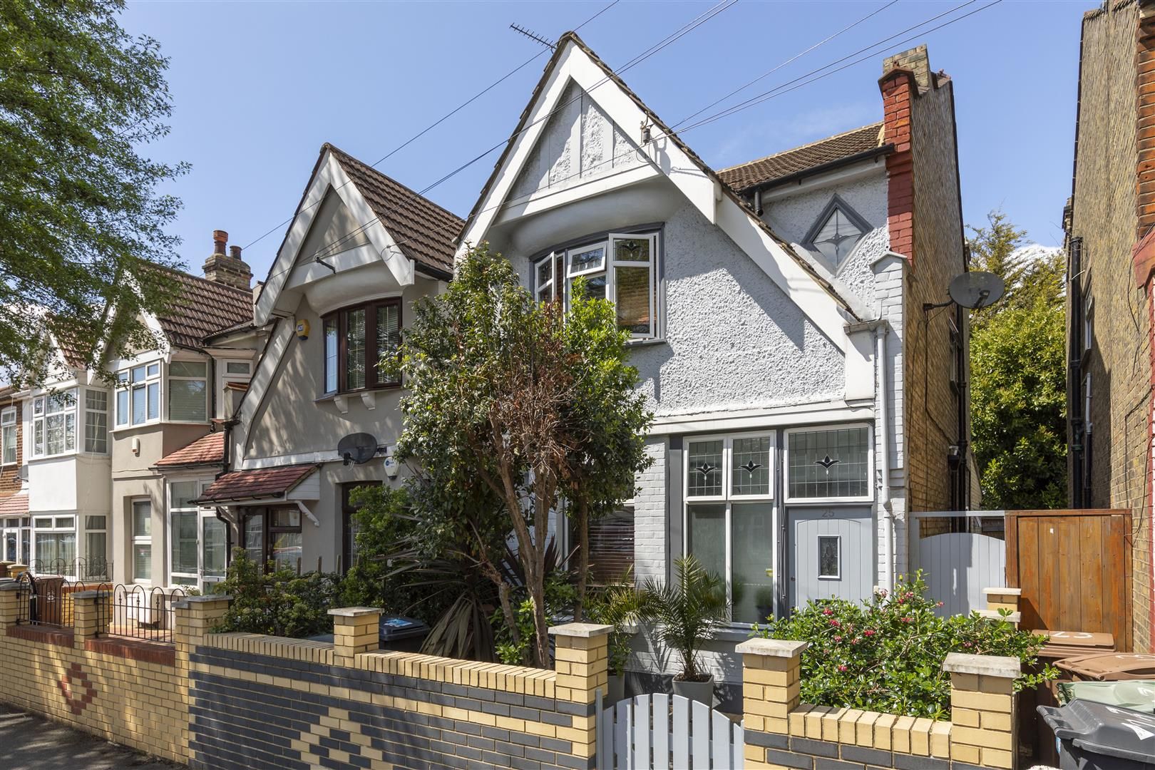 3 bed semidetached house for sale in Cecil Road, London E17 Zoopla