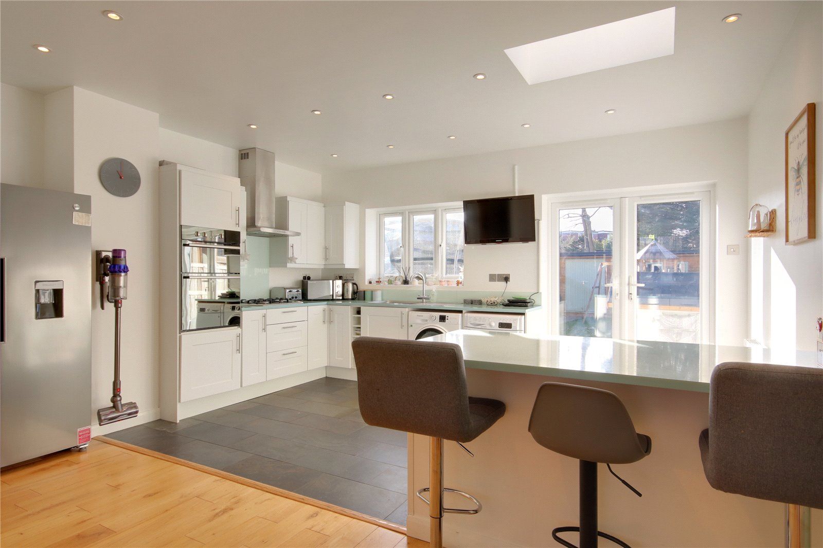 3 bed terraced house for sale in Chailey Avenue, Enfield EN1 Zoopla