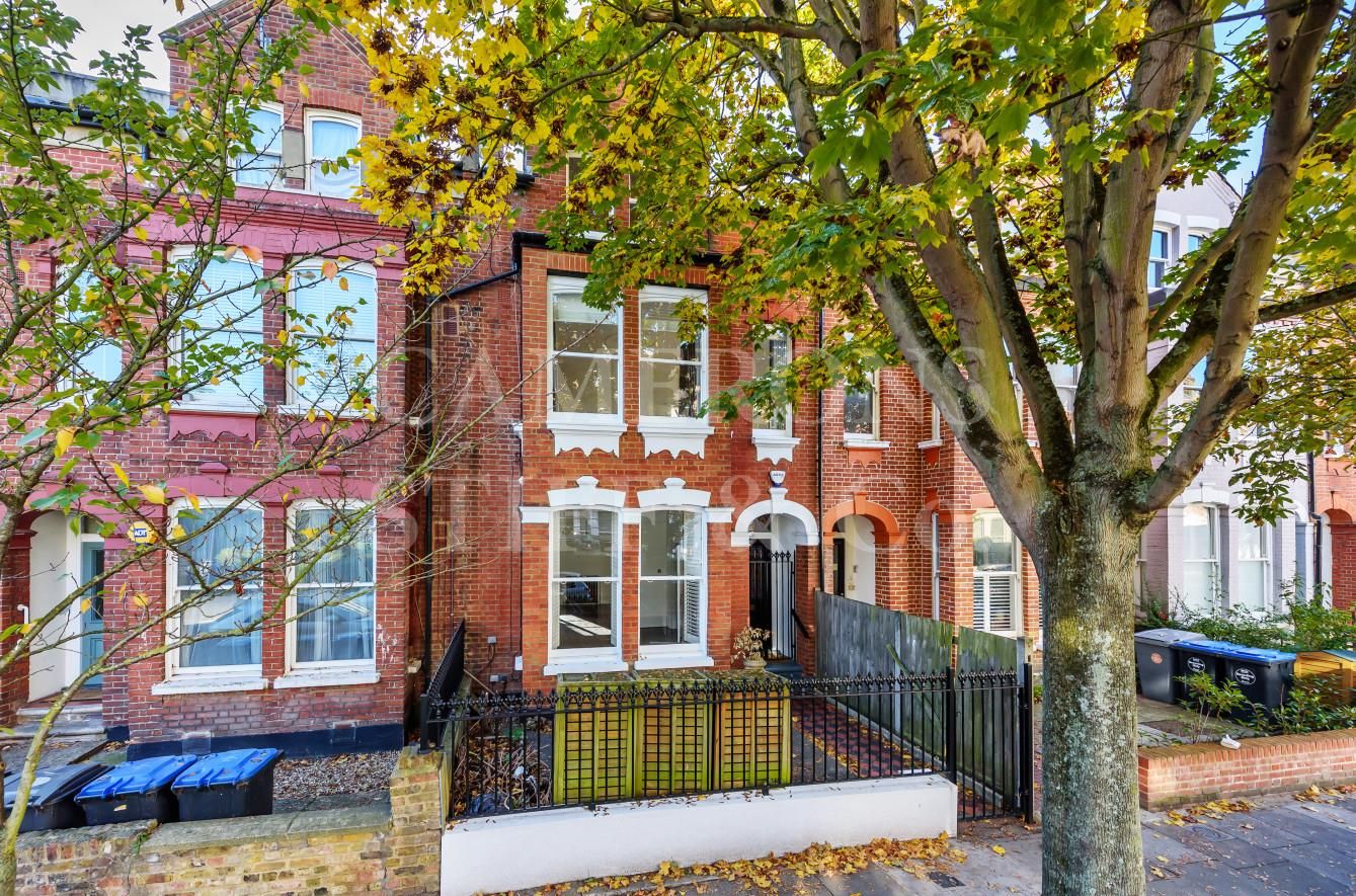 4 bed property for sale in Plympton Road, London NW6 Zoopla
