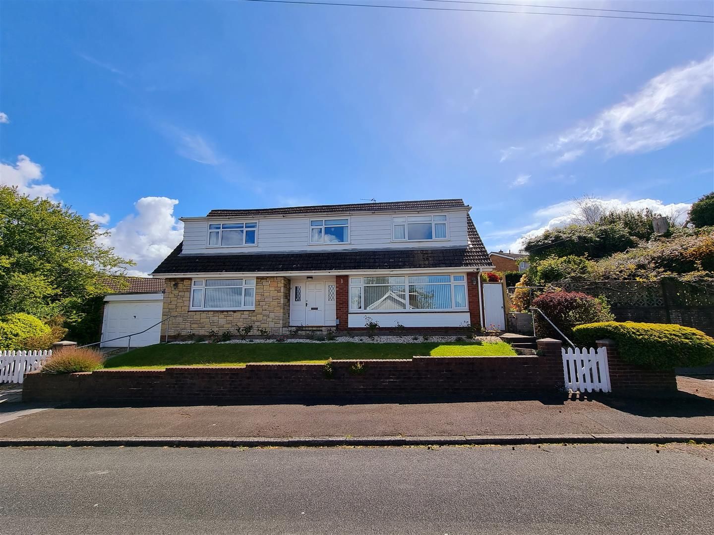 3 bed detached bungalow for sale in Heol Pen Y Scallen, Loughor